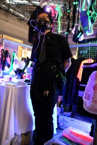 デザインフェスタ vol.41~<その2>ファッション・アクセサリーの世界~D/3・魔界ノ風鷹・FANG SHOP・KITANYA DESIGN FACTORY