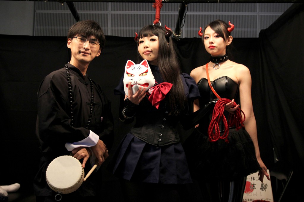 デザインフェスタ vol.41~<その4>パフォーマンスの世界~蠱惑魔術師・東京棲んでるガールズ・TOKYO ZENTAI CLUB