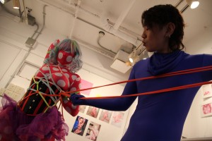 ZENTAI ART@原宿デザインフェスタギャラリー<その3>~ゼンタイ×ロープ ミニパフォーマンス 椿あると&渡邊みり