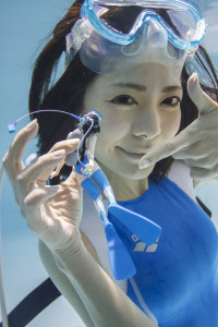 【告知】古賀学『水中ニーソキューブ』写真展と写真集