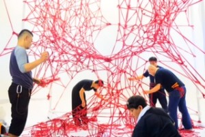 ロープアーティスト一鬼のこ×つながる赤い縄の世界 -『Red』の撮影現場へ-