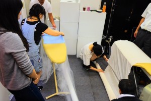 ロープアーティスト一鬼のこ×つながる赤い縄の世界 -『Red』の撮影現場へ-